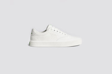 Cariuma Naioca off white canvas