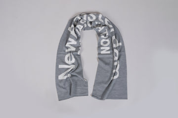 New Amsterdam Name Scarf grau